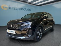 Schwarz Gebraucht 2021 Peugeot 5008 Allure Van / Kleinbus | 24.649 € (Fairer Preis)
