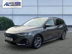 Grau Gebraucht 2024 Ford Focus ST-Line Kombi | 24.980 € (Guter Preis)
