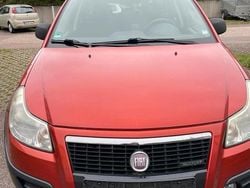 Orange Gebraucht 2008 Fiat Sedici SUV | 2.649 € (Etwas zu teuer)