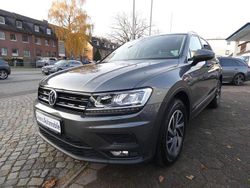 Grau Gebraucht 2017 VW Tiguan Sound SUV | 22.990 € (Fairer Preis)