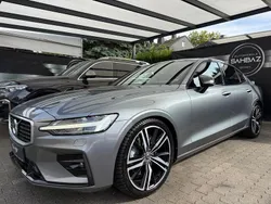 Grau Gebraucht 2019 Volvo S60 R-Design Limousine | 27.800 € (Etwas zu teuer)