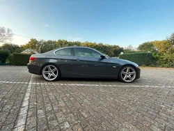 Grau Gebraucht 2008 BMW 325 M Sport Coupé | 4.500 €
