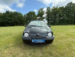 Schwarz Gebraucht 2005 Renault Twingo Kleinwagen | 1.300 €