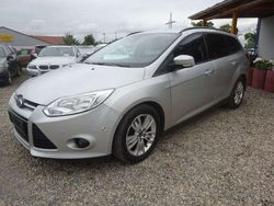 Grau Gebraucht 2012 Ford Focus Trend Kombi | 2.300 € (Superpreis)