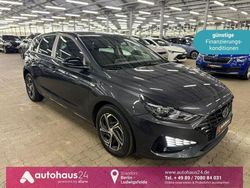 Blau Gebraucht 2021 Hyundai i30 Intro Edition Limousine | 16.590 € (Guter Preis)