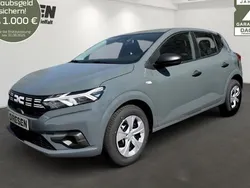 Grau Neu 2025 Dacia Sandero Essentiel Kleinwagen | 15.359 € (Superpreis)