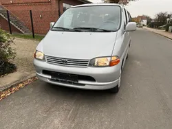 Silber Gebraucht 2006 Toyota HiAce Van / Kleinbus | 13.999 €