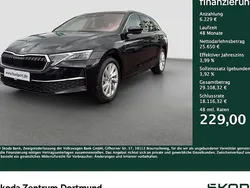 Schwarz Gebraucht 2024 Skoda Octavia Selection Kombi | 31.767 € (Fairer Preis)