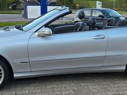 Silber Gebraucht 2004 Mercedes CLK320 Avantgarde Cabrio | 5.900 € (Superpreis)