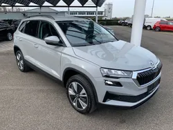 Grau Gebraucht 2023 Skoda Karoq Ambition SUV | 30.900 € (Fairer Preis)