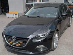 Schwarz Gebraucht 2015 Mazda 3 Sports-Line Limousine | 7.490 € (Fairer Preis)