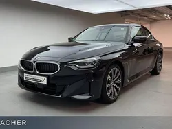 Saphirschwarz Gebraucht 2024 BMW 218 Shadowline Coupé | 34.749 € (Fairer Preis)