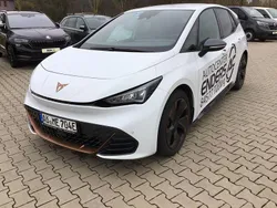 Weiß Gebraucht 2022 Cupra Born Kleinwagen | 29.990 € (Teuer)
