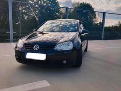 Schwarz Gebraucht 2007 VW Golf V Kleinwagen | 1.000 € (Guter Preis)