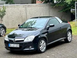 Schwarz Gebraucht 2006 Opel Tigra Edition Cabrio | 1.990 € (Etwas zu teuer)