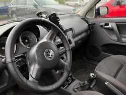 Blau Gebraucht 2001 VW Polo Match Kleinwagen | 600 € (Guter Preis)