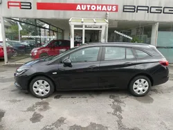Schwarz Gebraucht 2016 Opel Astra Edition Kombi | 3.990 € (Fairer Preis)