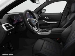 Weiß Gebraucht 2024 BMW 330e Kombi | 50.510 €