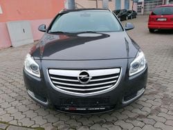 Grau Gebraucht 2011 Opel Insignia Kombi | 3.750 € (Guter Preis)
