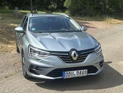 Baltic grey Gebraucht 2021 Renault Mégane GrandTour Intens Kombi | 17.995 € (Etwas zu teuer)