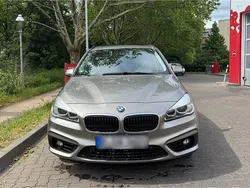 Beige Gebraucht 2016 BMW 218 Gran Tourer Van / Kleinbus | 16.750 € (Fairer Preis)