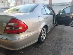 Silber Gebraucht 2004 Mercedes 240 Limousine | 5.500 €