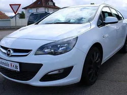 Weiß Gebraucht 2013 Opel Astra Kombi | 4.390 € (Fairer Preis)