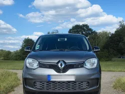 Grau Gebraucht 2023 Renault Twingo Urban Night Kleinwagen | 14.500 € (Fairer Preis)
