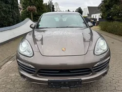 Braun Gebraucht 2012 Porsche Cayenne SUV | 23.990 €