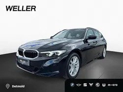 Schwarz Gebraucht 2023 BMW 318 Comfort Edition Kombi | 27.990 € (Superpreis)