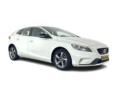 Weiß Gebraucht 2015 Volvo V40 Business Edition Kombi | 6.545 €