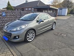 Silber Gebraucht 2010 Peugeot 207 CC Roland Garros Cabrio | 2.900 € (Guter Preis)