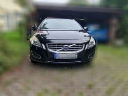 Schwarz Gebraucht 2012 Volvo V60 Kinetic Kombi | 7.499 € (Etwas zu teuer)