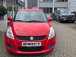 Rot Gebraucht 2012 Suzuki Swift Club Kleinwagen | 6.690 € (Etwas zu teuer)