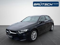 Kosmosschwarz metallic Gebraucht 2020 Mercedes A180 Progressive Limousine | 24.480 € (Fairer Preis)