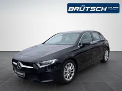 Kosmosschwarz metallic Gebraucht 2020 Mercedes A180 Progressive Limousine | 24.980 € (Fairer Preis)