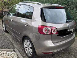Beige Gebraucht 2011 VW Golf VI Team Limousine | 6.400 € (Fairer Preis)