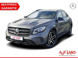 Grau Gebraucht 2018 Mercedes GLA220 Urban SUV | 24.990 € (Etwas zu teuer)
