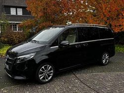 Schwarz Gebraucht 2024 Mercedes V250 Style Van / Kleinbus | 70.000 € (Fairer Preis)