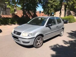 Grau Gebraucht 2001 VW Polo Kleinwagen | 900 € (Guter Preis)