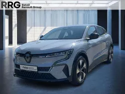 Grau Gebraucht 2023 Renault Mégane Equilibre Kleinwagen | 27.990 € (Guter Preis)