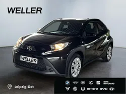 Schwarz Gebraucht 2024 Toyota Aygo Business Edition Kleinwagen | 15.890 € (Fairer Preis)