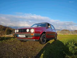 Rot Gebraucht 1991 VW Golf II Kleinwagen | 4.950 €