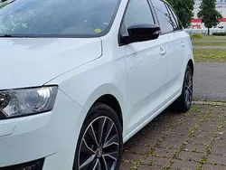 Weiß Gebraucht 2015 Skoda Rapid Style Limousine | 9.000 € (Fairer Preis)