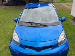 Blau Gebraucht 2009 Toyota Aygo City Kleinwagen | 3.600 € (Etwas zu teuer)