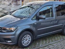 Grau Gebraucht 2018 VW Caddy Van / Kleinbus | 13.100 € (Etwas zu teuer)