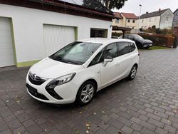 Weiß Gebraucht 2012 Opel Zafira Tourer Sport Van / Kleinbus | 7.800 € (Fairer Preis)