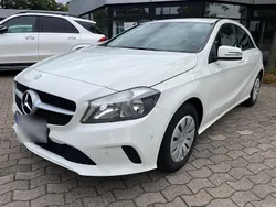 Weiß Gebraucht 2016 Mercedes A180 Limousine | 11.900 € (Fairer Preis)