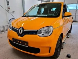 Gelb Gebraucht 2022 Renault Twingo Intens Kleinwagen | 12.499 € (Guter Preis)