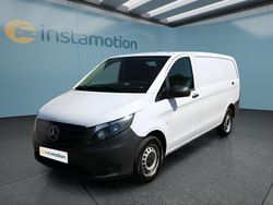 Weiß Gebraucht 2020 Mercedes Vito Van / Kleinbus | 17.749 €
